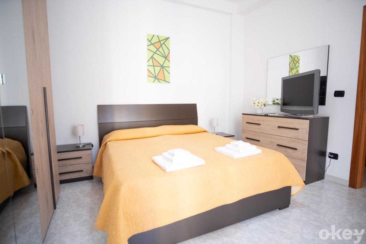 Cozy Apartments De Gasperi Bari Ngoại thất bức ảnh